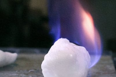 ​南海再传捷报！可燃冰引发新的能源战争？中国有了自己的王牌