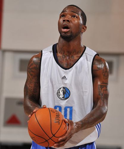 多米尼克琼斯年薪(多米尼克琼斯微博)-第1张图片-