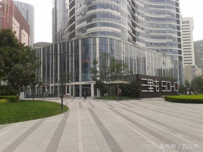 ​三里屯，我们其实没有看懂它