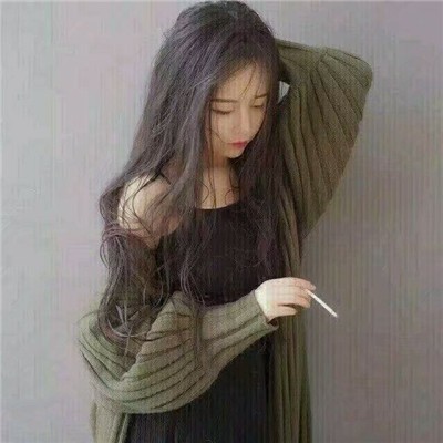 女生抽烟非主流个性头像，喜欢的转走