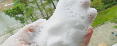 ​洗面奶按压怎么打开 洗面奶按压的怎么打开