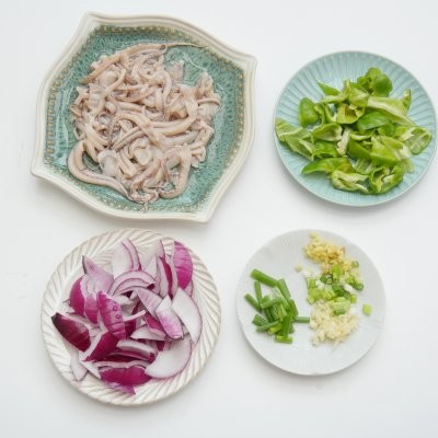 鱿鱼须做法有哪些(麻辣鱿鱼须最好吃的做法)