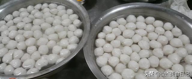 自制鱼丸最简单的方法(按着这个方法做鱼丸)(1)