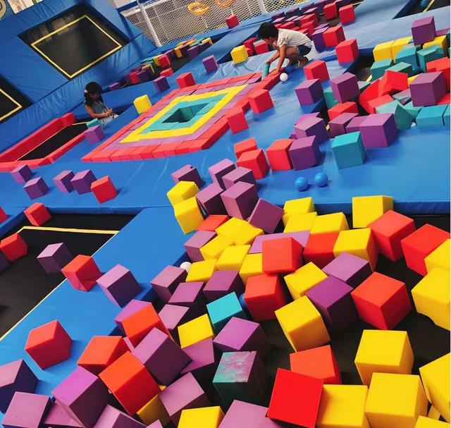 淘气堡室内儿童游乐场（最受孩子欢迎的儿童乐园）(6)