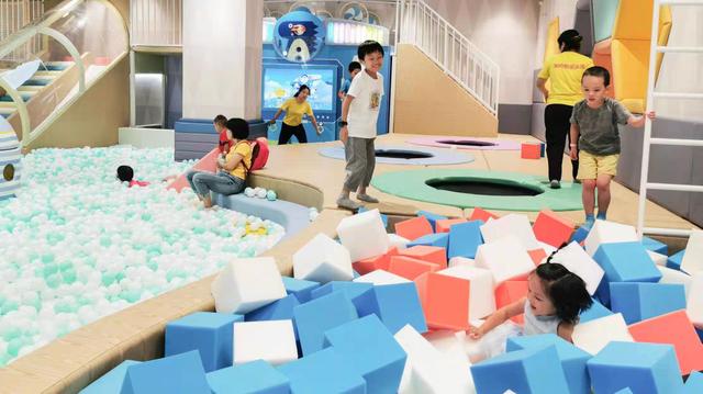 淘气堡室内儿童游乐场（最受孩子欢迎的儿童乐园）(3)