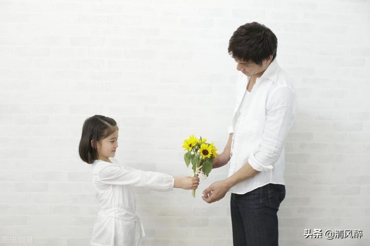 用一段话感谢爸妈辛苦付出(分享15句感恩父母的花语)