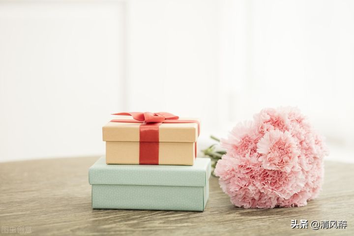 用一段话感谢爸妈辛苦付出(分享15句感恩父母的花语)