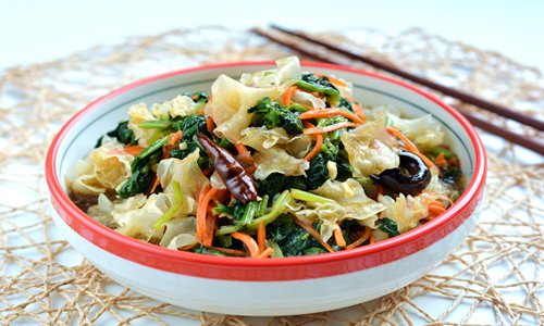 银耳怎么做好吃 酸辣可口的凉拌菜一学就会