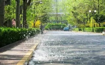 ​柳絮什么时候飘落,柳絮风轻梨花雨细描写什么季节