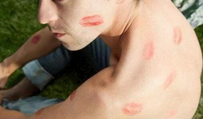 ​老公从来不在朋友圈晒老婆的照片(朋友圈从来不发老婆照片的男人)