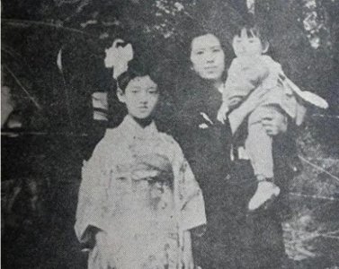 ​被山口百惠老年现状惊艳到了：64岁发腮发福，穿衣简约却气质高