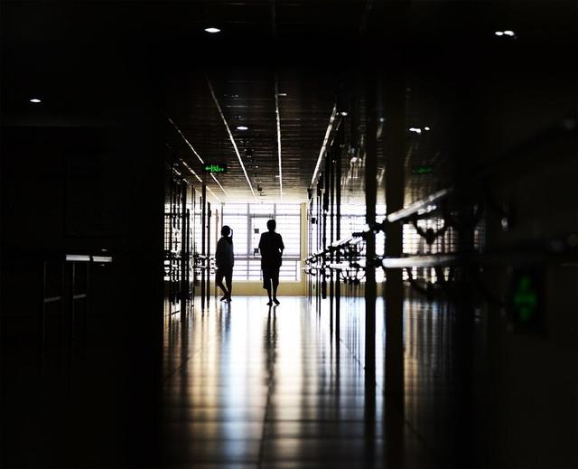 为什么icu病房费用高（住院75天花了170万ICU病房凭什么这么贵）(3)