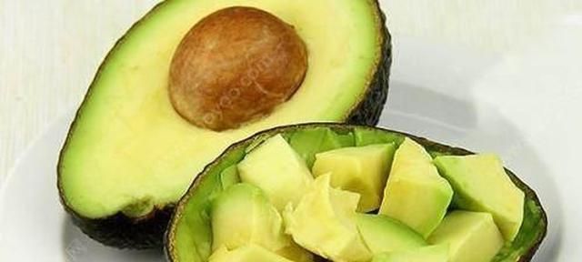 牛油果开了放冰箱里一晚上还能吃吗