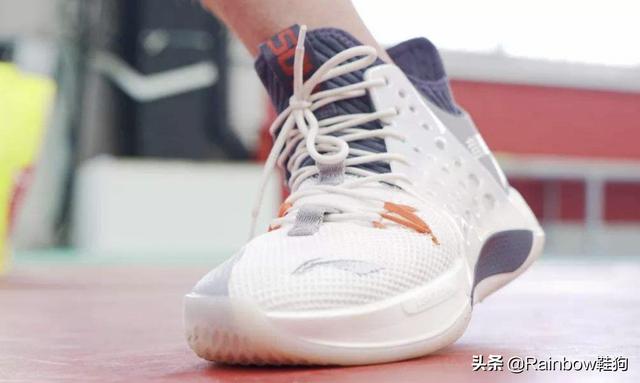 十款最值得买的球鞋（5双高性价比国产球鞋推荐）(5)