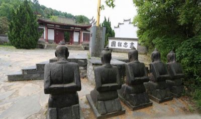​岳母墓前五跪像被移走？这跪了几百年的五人是谁？为何现今被移走