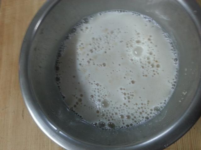 蒸包子的面怎么发才松软可口（一个妙招告诉你如何发好面）(3)