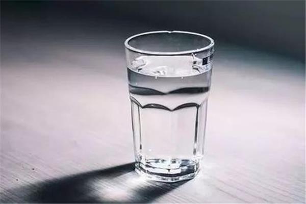 减肥要多喝水吗 减肥为什么要多喝水