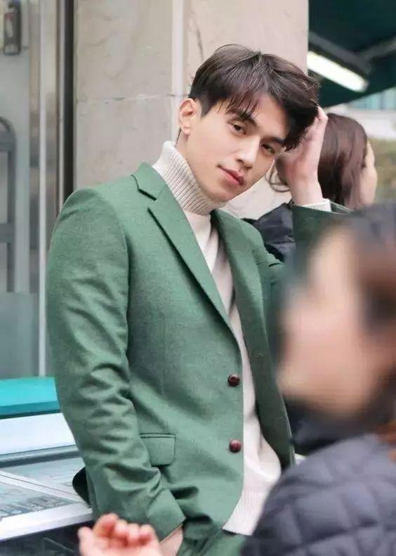 35岁精品男人（骚柔男人的夏季身份证）(4)