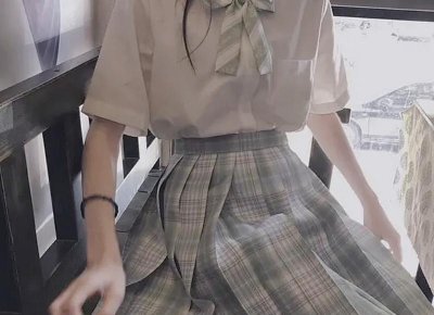 ​罗翔说：比穷更可怕的是，每天下班后的无聊，没有聚会