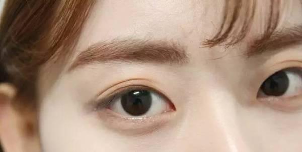 日系裸妆教程时尚（韩式裸妆美的清新自然）(1)