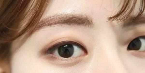 日系裸妆教程时尚（韩式裸妆美的清新自然）(4)