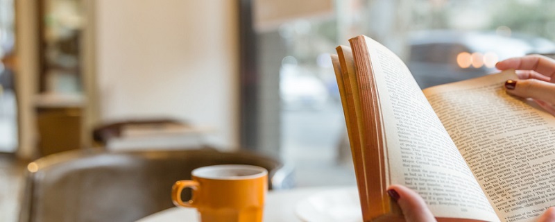 割须弃袍的故事