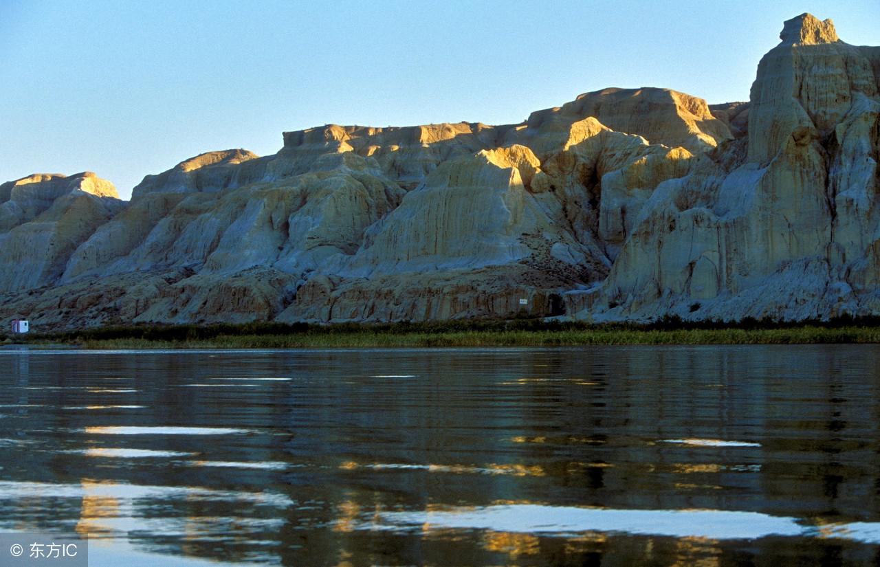 雅丹地貌的特点(雅丹地貌特征)