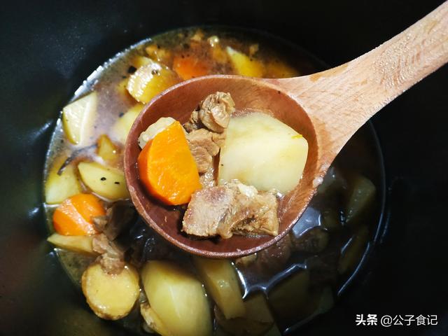 用电压力锅炖牛肉怎么炖（教你用电压力锅炖牛肉）(7)