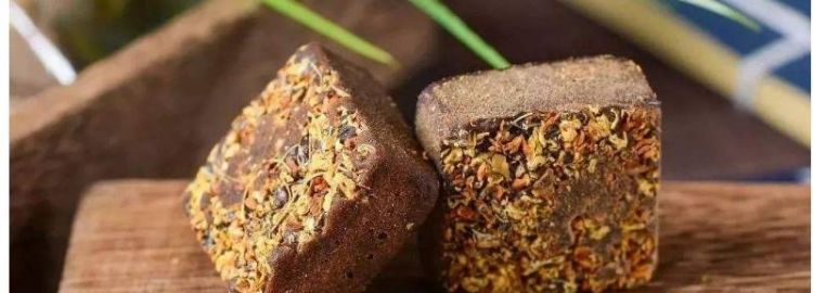 红糖上的白色是发霉吗,红糖有白霜是霉变了么