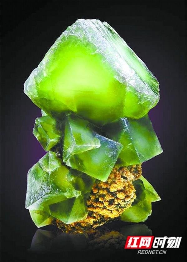 萤石的产地和用途是什么_萤石晶体标本的收藏价值