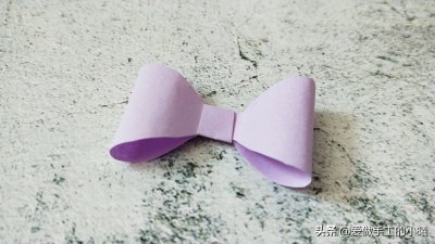 ​蝴蝶结怎么折简单又好看（儿童趣味手工，简单蝴蝶结折纸教程，好看又实用）
