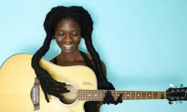 非洲美女“魔发师”,玩出来的头发花样,让人拍案叫绝