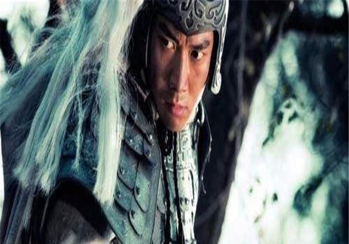 东吴战略是全据长江,为什么要把荆州全都让给刘备呢?