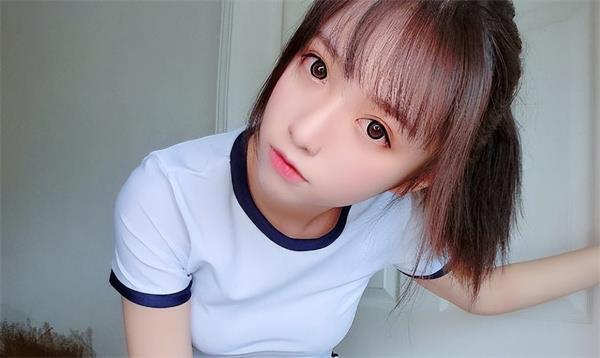 情侣的暖心睡前故事,温馨哄她快速入睡