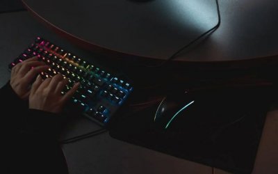 ​键盘没反应打不了字怎么弄(笔记本键盘打不出字的维修方法)