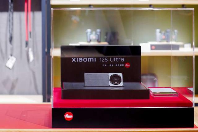 哪些手机是用了usb3.0以上接口的（近万元的旗舰手机）(12)