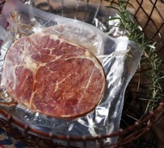 ​牛排有酸味是不是坏了,冷冻牛排酸味是怎么回事