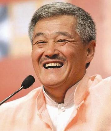 周杰当年为什么退出娱乐圈 周杰曾经的当红小生(5)