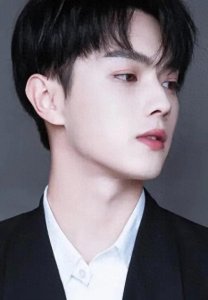 ​许凯：从模特到影视巨星，他用演技与颜值征服观众的心！