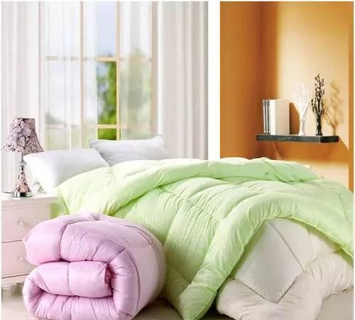 晒好的被子如果落了灰尘,怎么办?