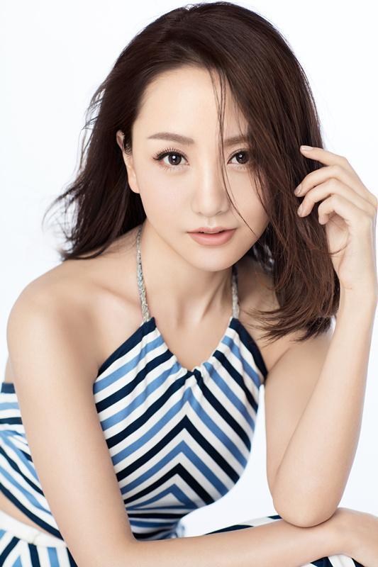 杨旭文、杨蓉新剧官宣时，被问是不是整容了？杨蓉霸气回应整容！