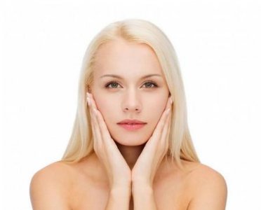 ​怎么化裸妆的基本步骤(裸妆化妆的正确步骤初学者)