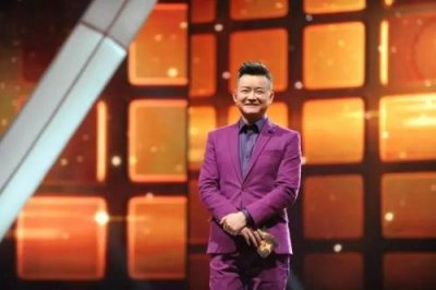 ​曾是央视一哥的李佳明，怎么突然销声匿迹了，背后原因让人心寒