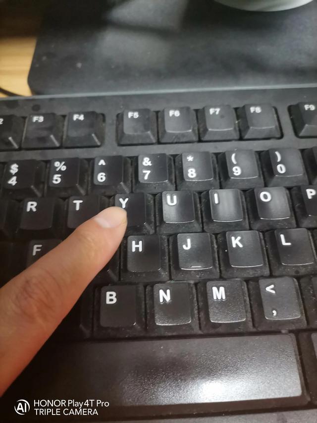 怎样解锁电脑开机密码(教你如何一步一步破解电脑的开机密码)(13)