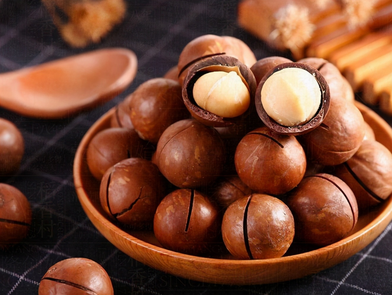 狗不能吃的东西(详解狗狗的饮食注意事项)