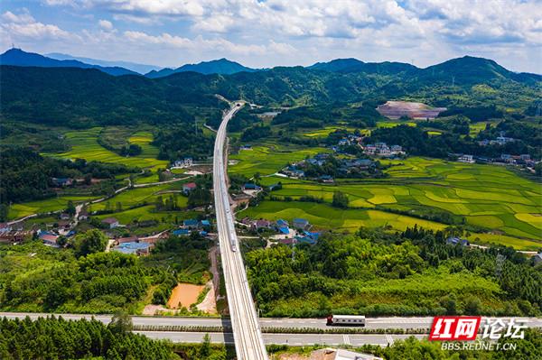 2.张吉怀高速口——大庸高速