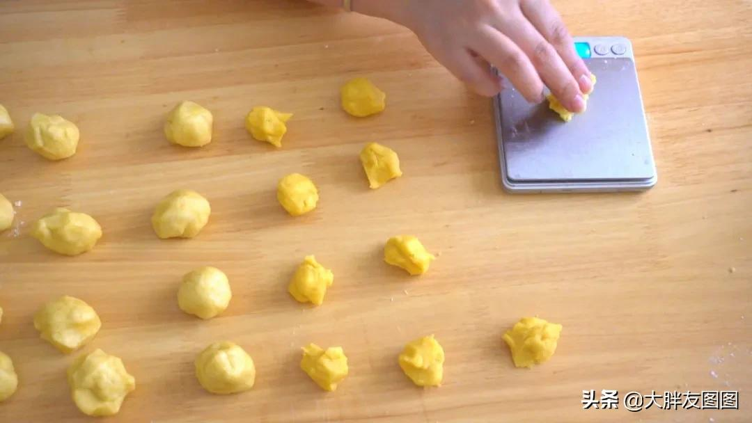 豆蓉是什么做的（一文了解制作豆蓉的所需材料）