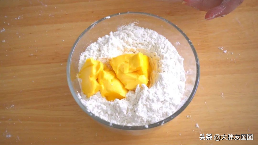 豆蓉是什么做的（一文了解制作豆蓉的所需材料）