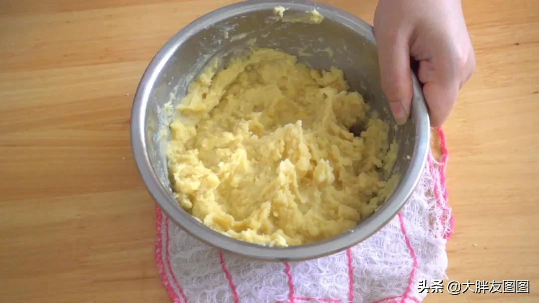 豆蓉是什么做的（一文了解制作豆蓉的所需材料）