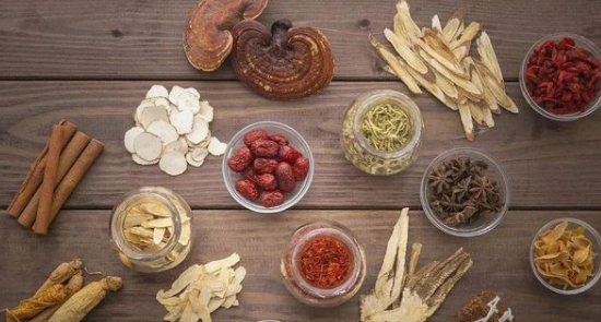 陈皮能和茯苓泡水喝,茯苓陈皮苍术厚朴能一起泡水喝吗图3